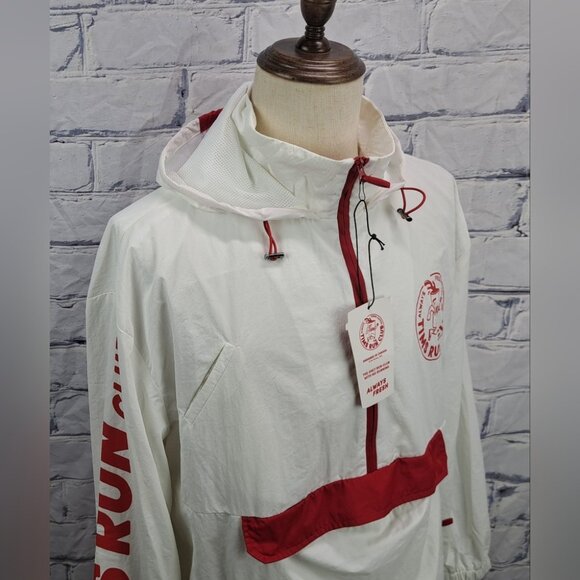 NWT Tim Hortons Run Club Windbreaker Jacket Hoodie Nylon Ripstop Men's Large - Picture 3 of 16